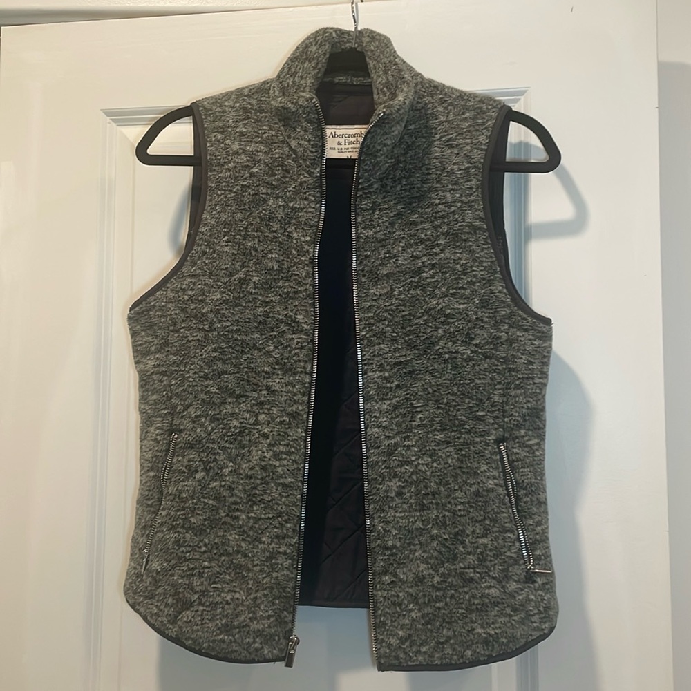 Abercrombie & Fitch Quilted Knit Vest